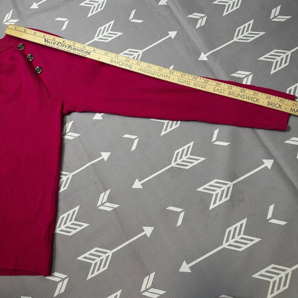 Chaps Pink Ribbed Crew‎ Neck Long Sleeve Sweater with Button Detail Size Medium